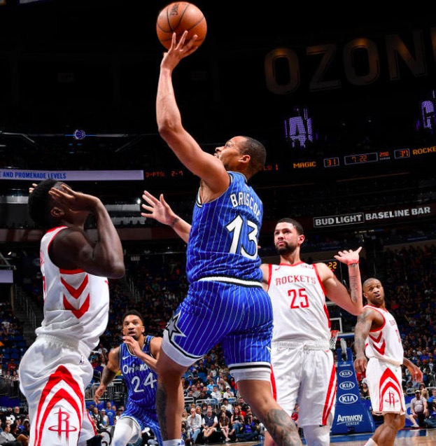 英超赛程吃紧；休斯敦火箭关键时刻手感冰凉；更衣室稳定；年轻球员得到机会的简单介绍