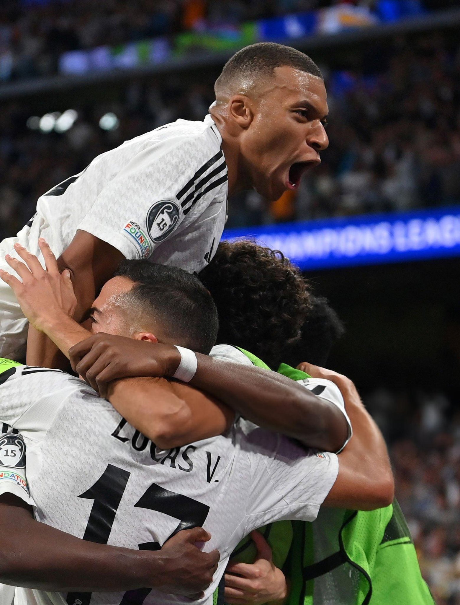 金年会注册-赛地聚焦——法国杯国际比赛日热度飙升，多伦多猛龙状态回暖，态度坚定，细节决定成败(赛地兑换人民币汇率)